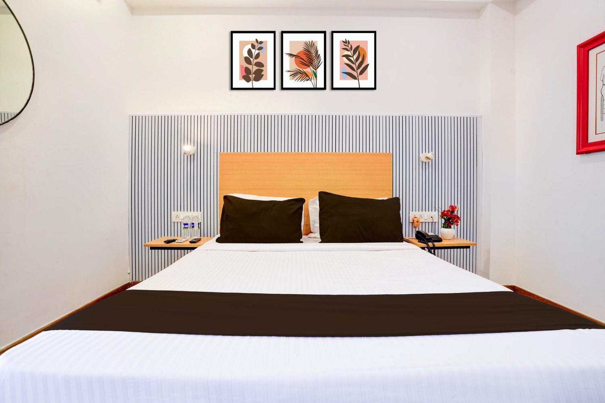 Townhouse Khar The Habitat Hotel Mumbai Exterior photo