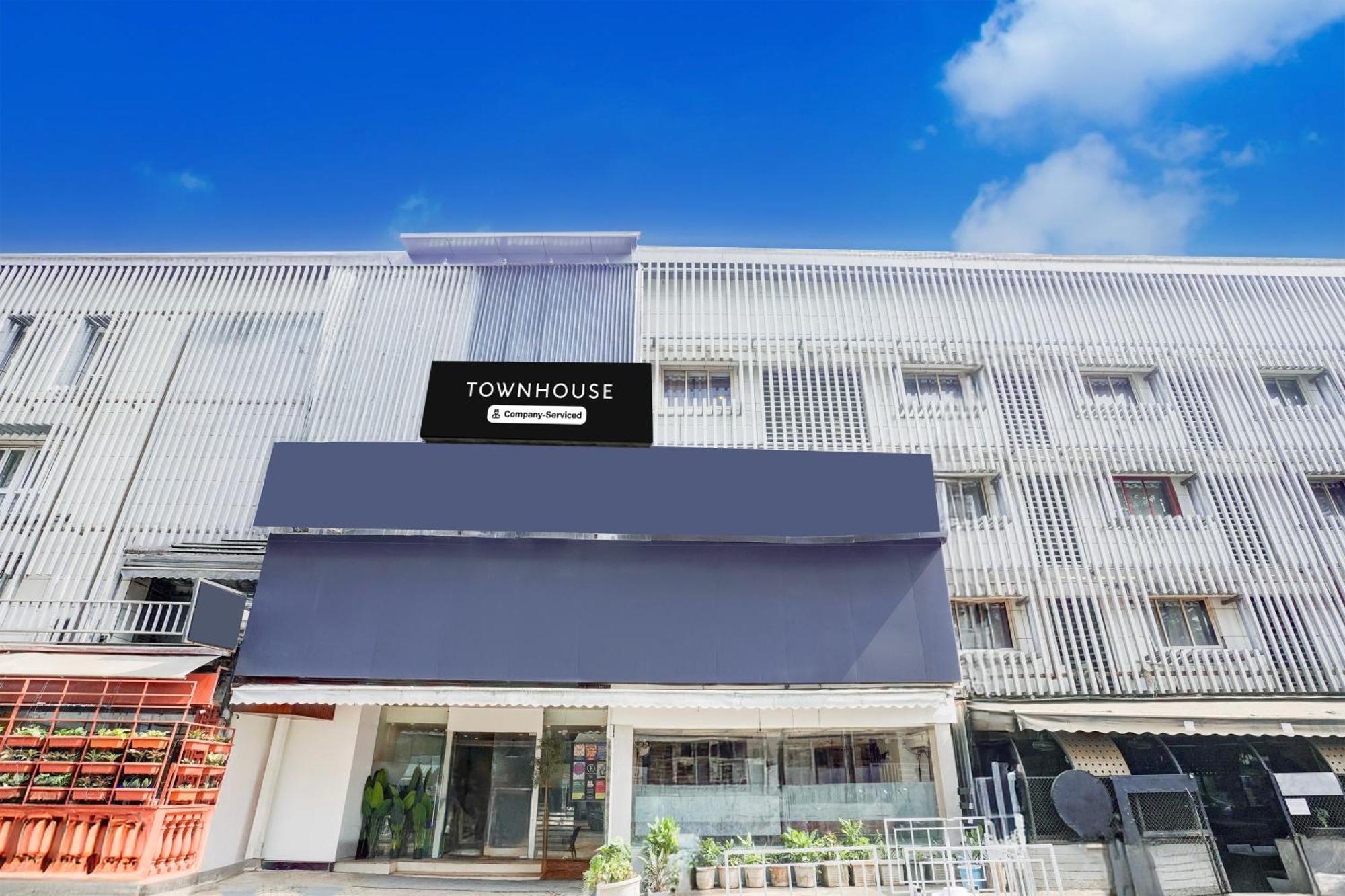 Townhouse Khar The Habitat Hotel Mumbai Exterior photo